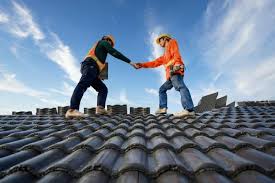 Best Emergency Roof Repair Services  in Nth Bend, OR